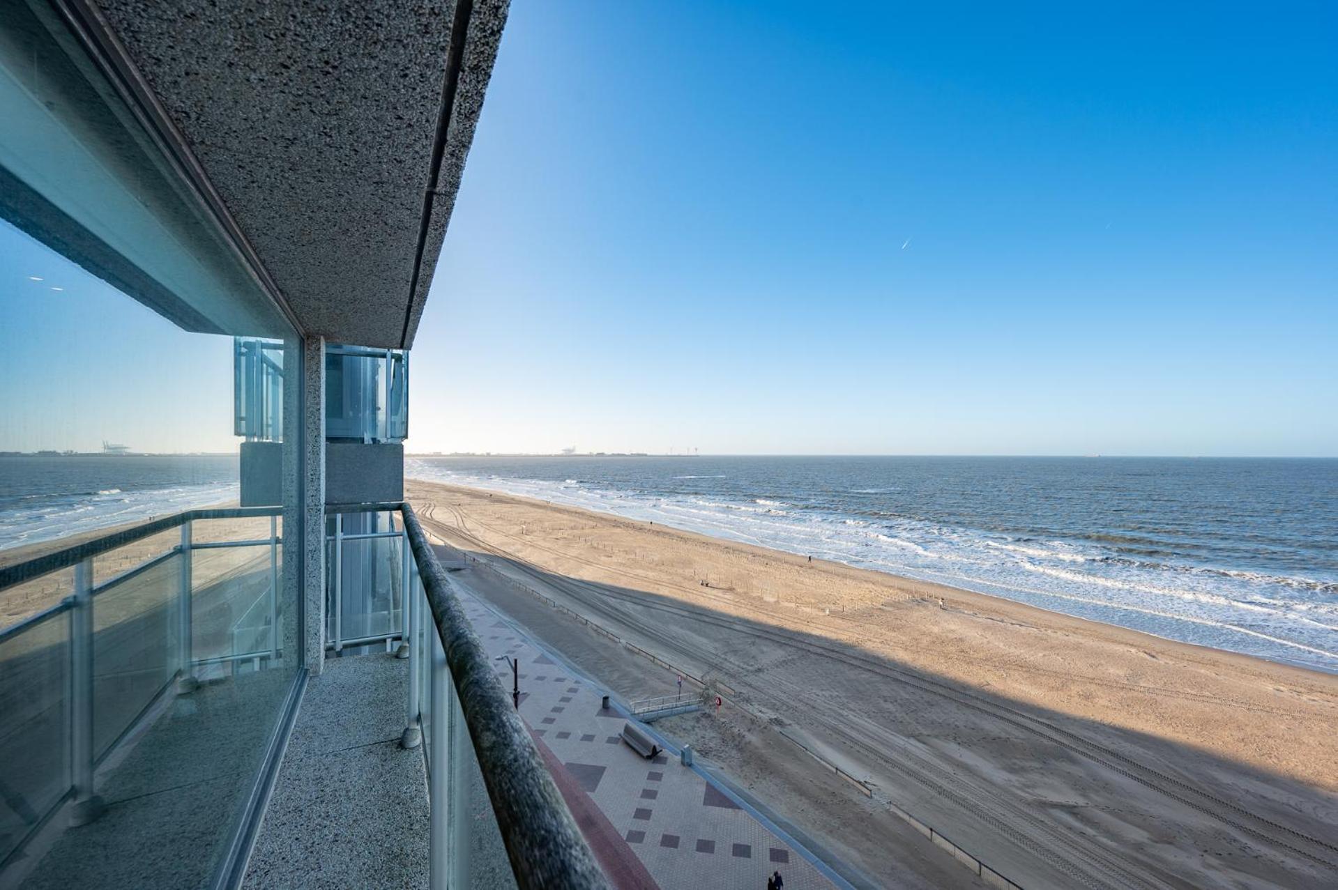 7E Verdiep Appartement Op De Zeedijk In Knokke Voor Max 6 Personen Exterior photo